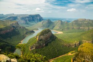 aerial view of South Africa's mountains and valleys; skip tracing services in South Africa concept