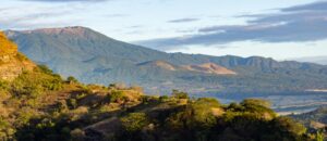 mountains of Los Cedros, El Salvador; skip tracing services in El Salvador concept